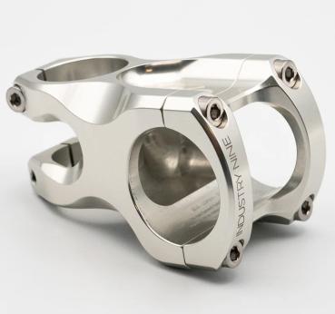 Preview: Better Bolts Industry Nine Vorbau M5x17mm Titan Schrauben-Kit silver