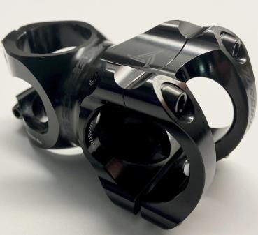 Preview: Better Bolts Raceface Turbine R Vorbau M5x17mm Titan Schrauben-Kit black