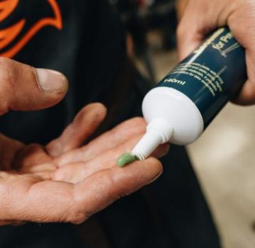 Preview: Bikone Montagepaste für PressFit Teile Tube 140ml