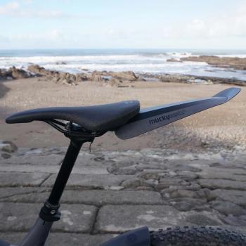 Preview: Mucky Nutz Butt Fender reflective Spritzschutz hinten