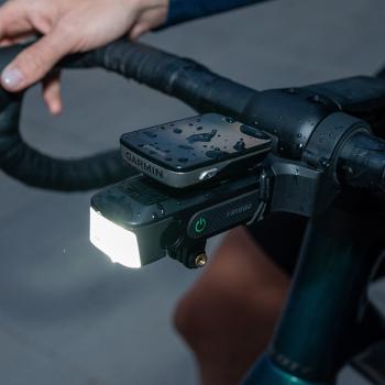 Ravemen FR1000 Frontlicht mit Garmin/Wahoo Befestigung