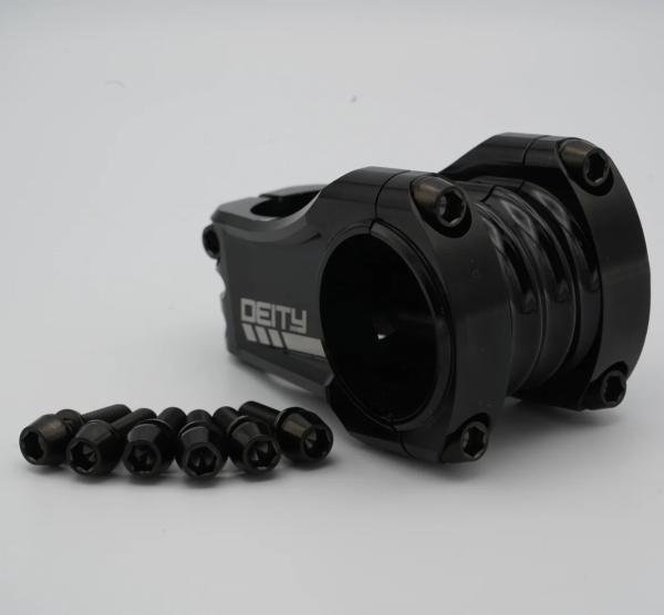 Better Bolts Deity Copperhead Vorbau M6x19mm Titan Schrauben-Kit black