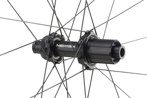NEWMEN Advanced SL X.R.36 Gravel 12 x 142mm Centerlock Shimano 9/10/11/12 fach Laufrad hinten