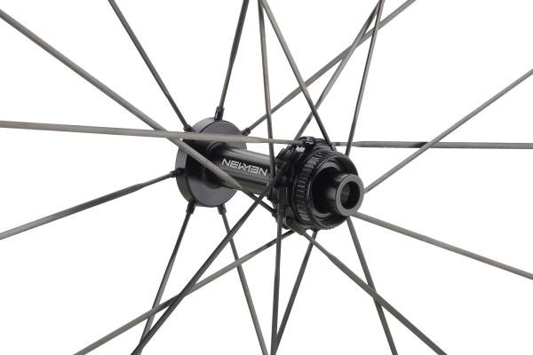 NEWMEN Advanced SL X.R.36 Gravel VONOA 12 x 100mm Centerlock Laufrad vorne