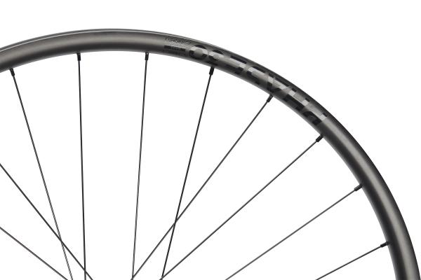 NEWMEN Phase 30 Base Trail 29" 12 x 148mm Shimano Micro Spline Laufrad hinten