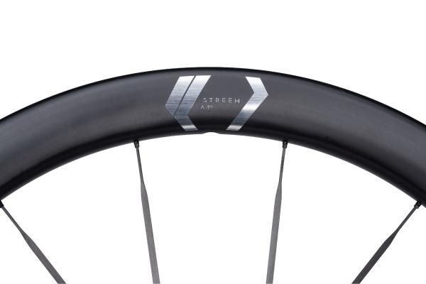 NEWMEN STREEM Allround A.49 VONOA 12 x 100mm Centerlock silver Laufrad vorne