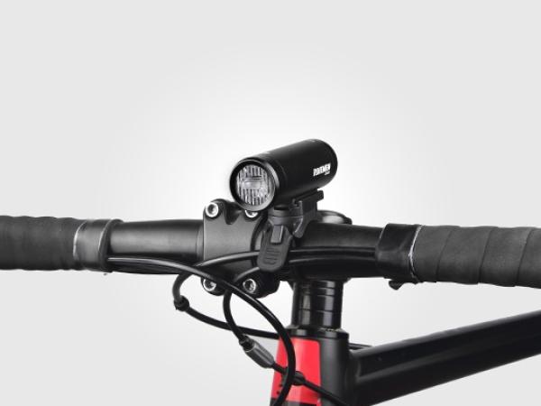 Ravemen CR600 Frontlicht