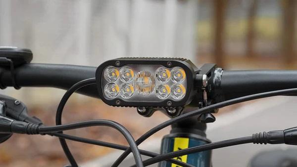 Ravemen XR6000 6000 Lumen Frontlicht