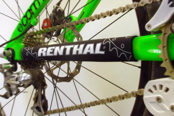 Renthal Padded Cell Large Kettenstrebenschutz