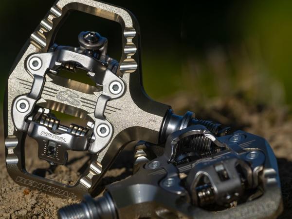 Renthal Revo-TRC gold Klickpedal